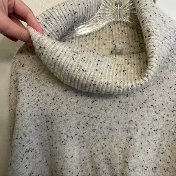 Athleta Bayshore Wool Cashmere Turtleneck Tunic Women’s XL - Picture 6 of 9